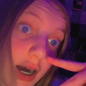 Meet your Posher, Abby